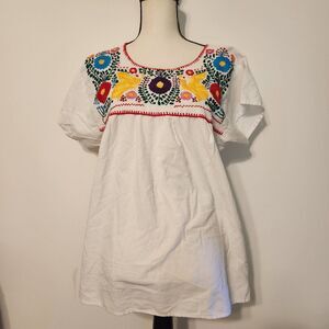 Vintage 90s Artesanias Mexicon Cotton Embroidered Floral Birds Top